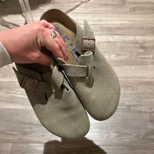 Birkenstock Bostons Barely Worn